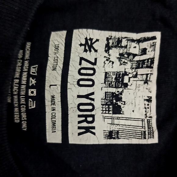 Zoo York vintage graphic t-shirt for men's and women's - Picture 5 of 5